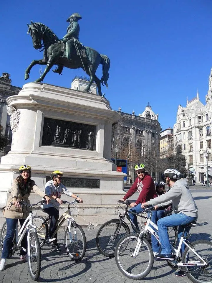 bicycle city tour in Aliados