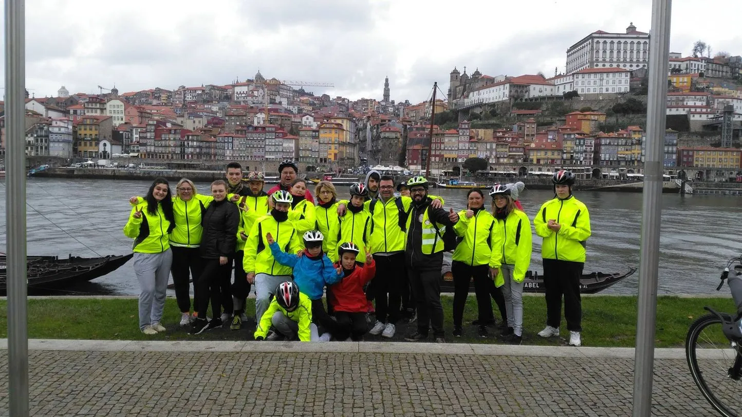 city bike tour in raining day