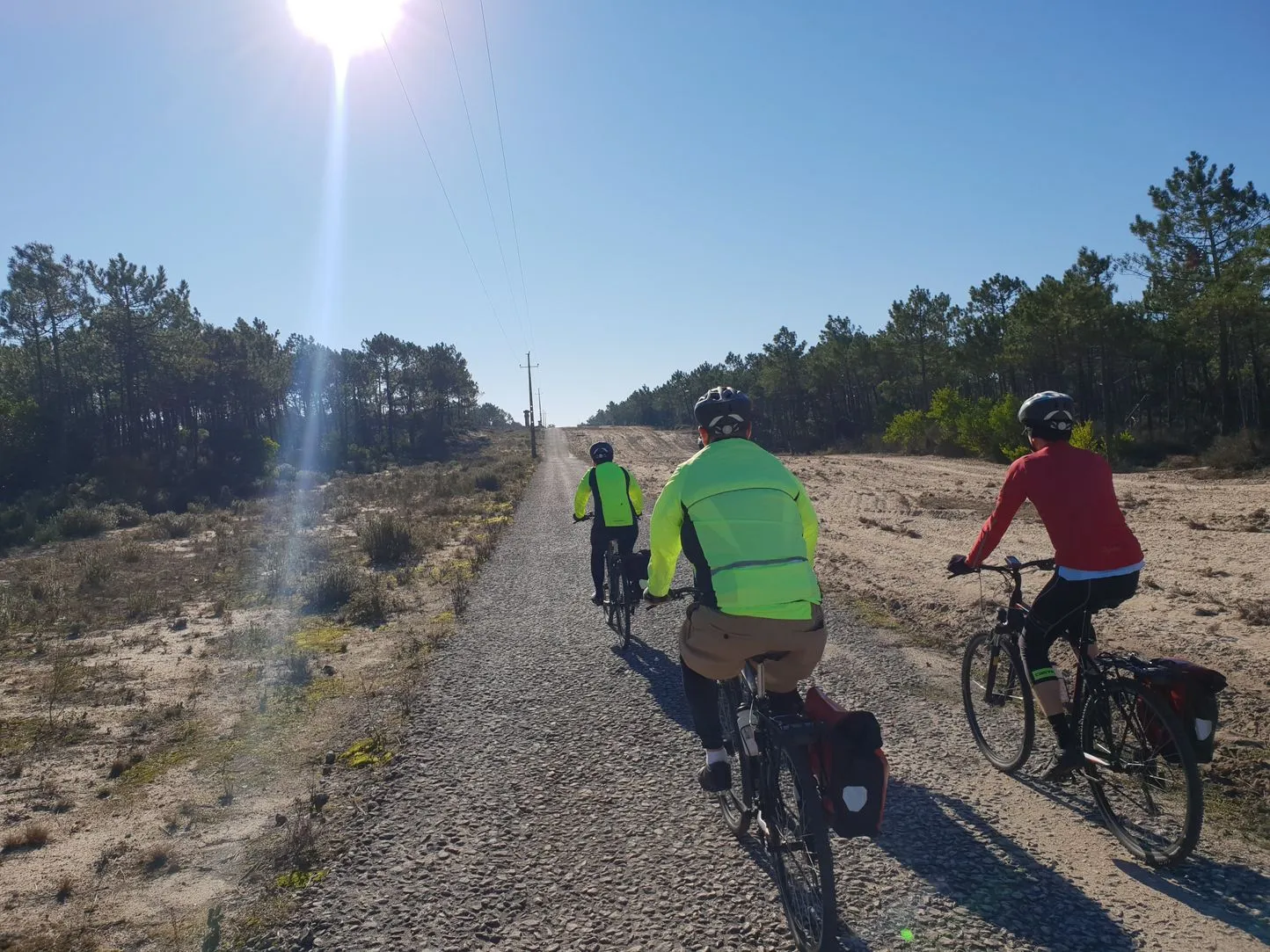 going in direction of sao pedro de moel
