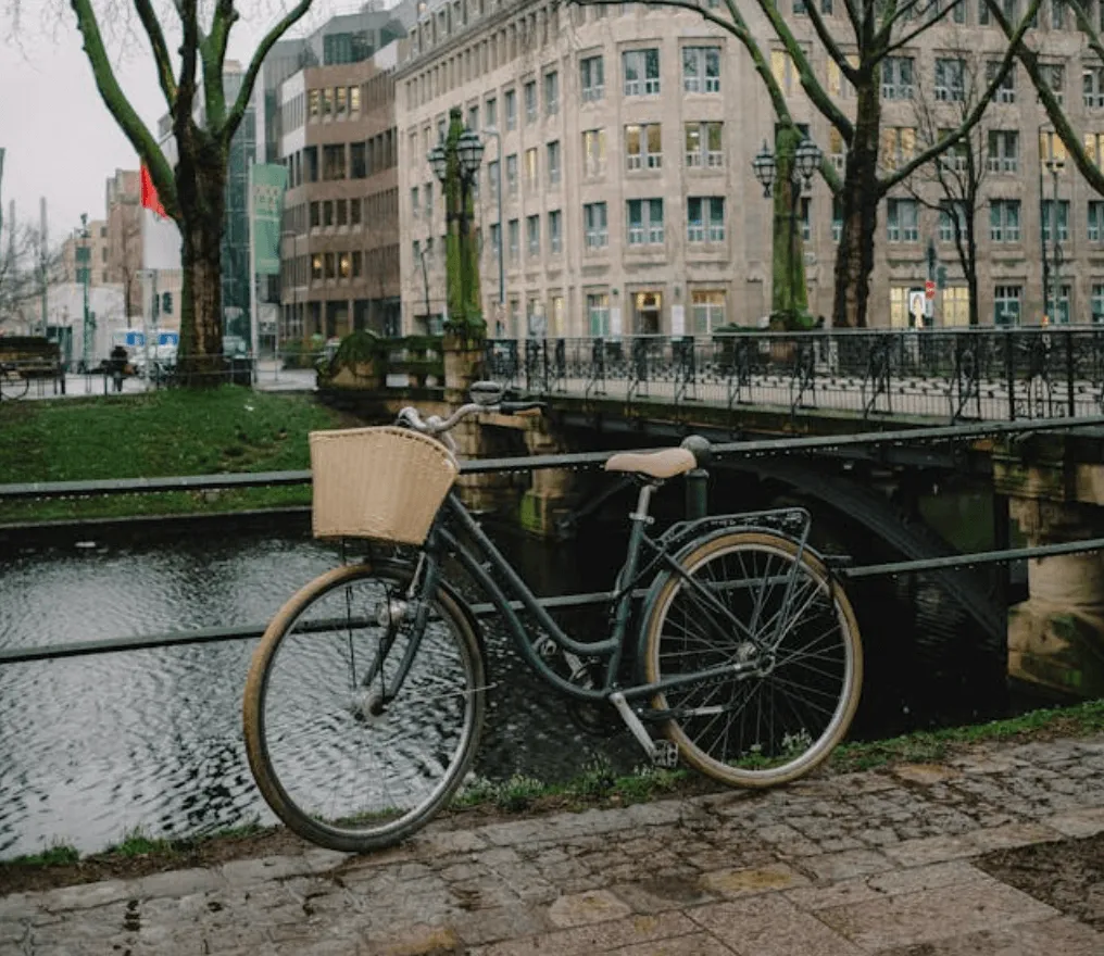Main Touring Bike Routes Around the World