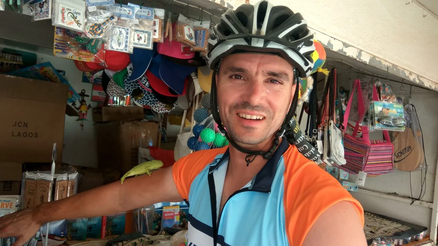 picture in sagres with animal