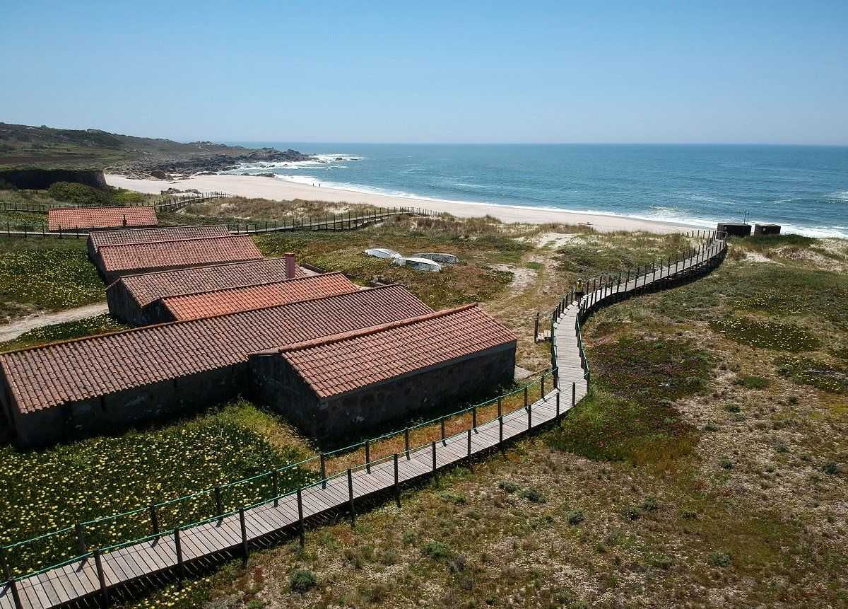 combination with sea and cycling paths in portugal